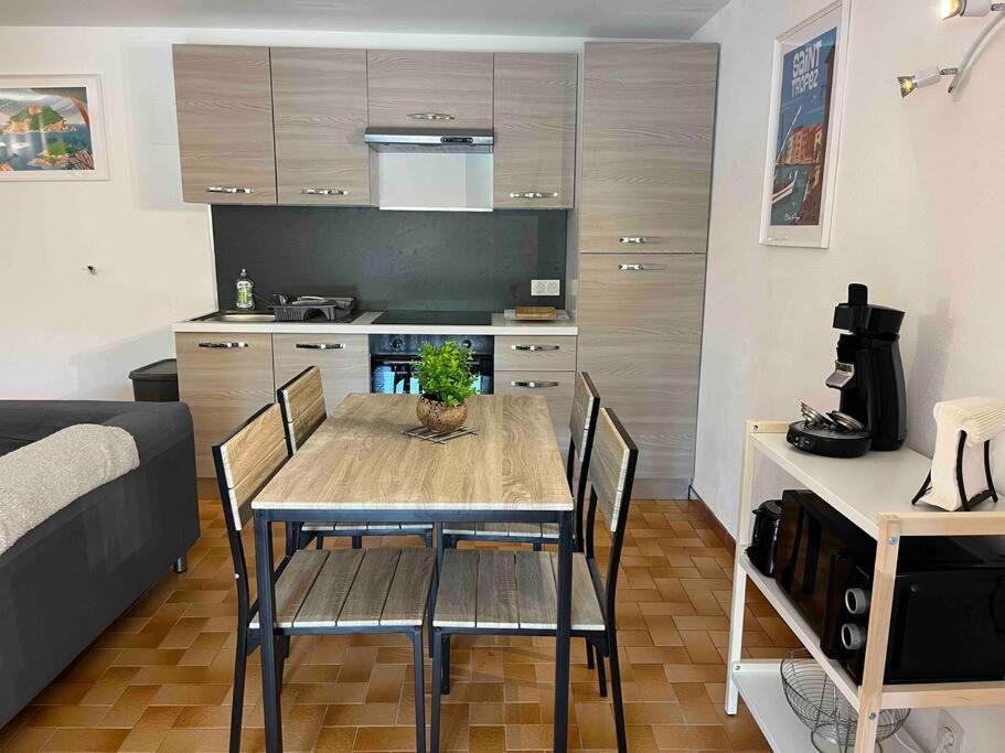 Bas De Villa 70M2 Independant Avec Espace Jacuzzi Prive 勒拉旺杜 外观 照片